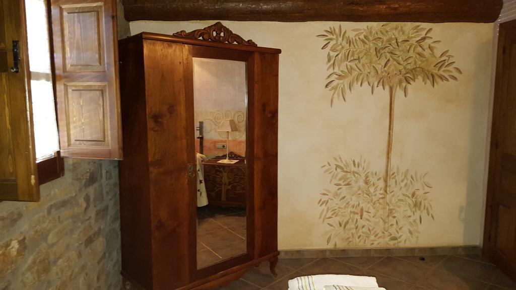Apartamentos La Borda Castillon Tierrantona Ngoại thất bức ảnh